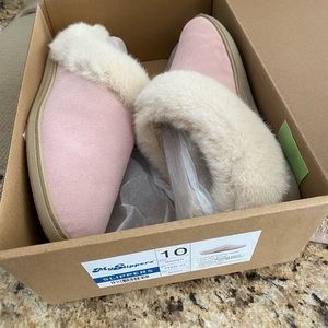 Brand new Pink MyPillow Slippers Size 10